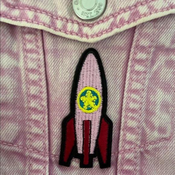 GAP Kids Light Pink Jean Jacket with Fun Patches - Picture 6 of 7
